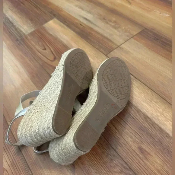 Charles David Gold and Cream Wedge Sandals - Picture 3 of 10